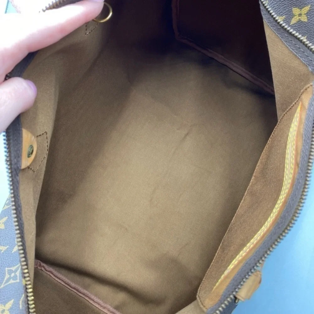 Louis Vuitton Monogram Speedy 40 Bag